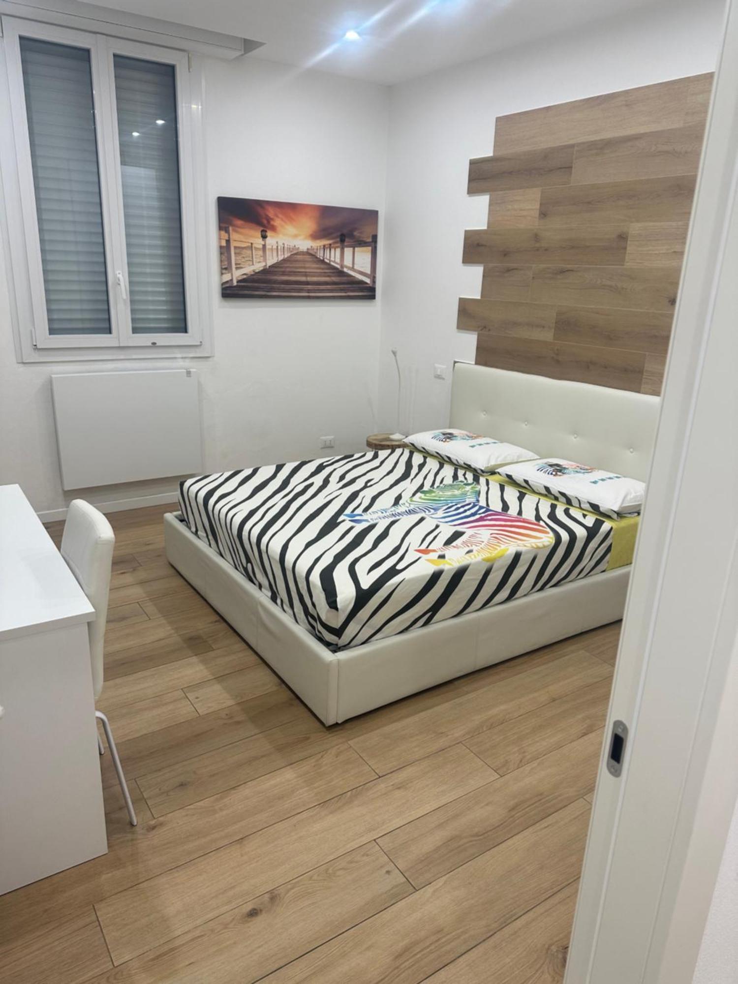 Bed and Breakfast Rosa House Bolonia Exterior foto